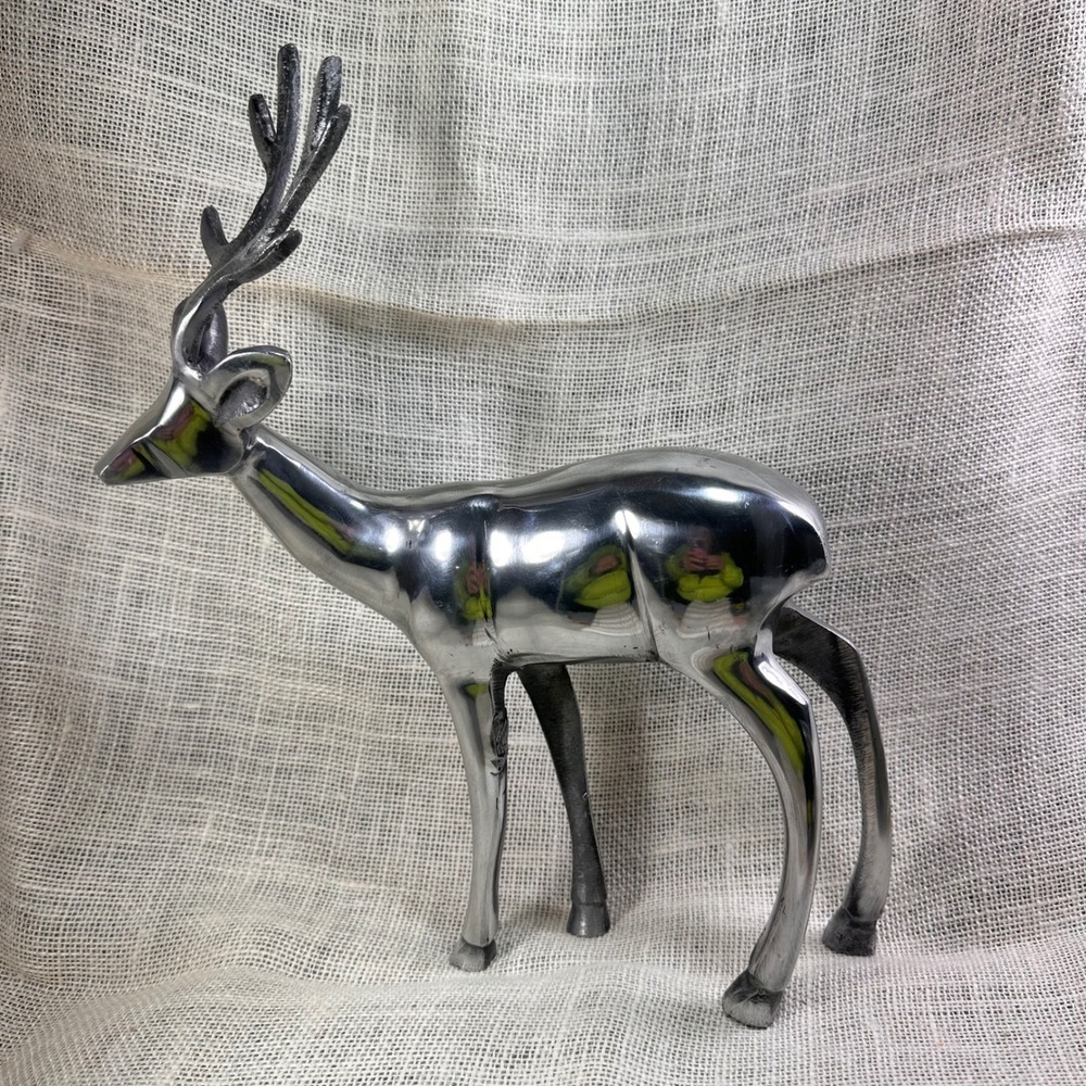 Silver Polished Aluminum Reindeer Statue Modern‎ Christmas Decor 13" Tall